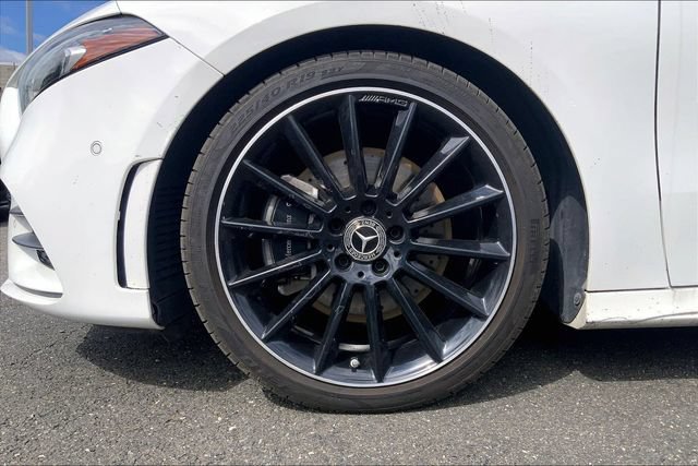 Used 2019 Mercedes-Benz A 220 w/ AMG Line image 5