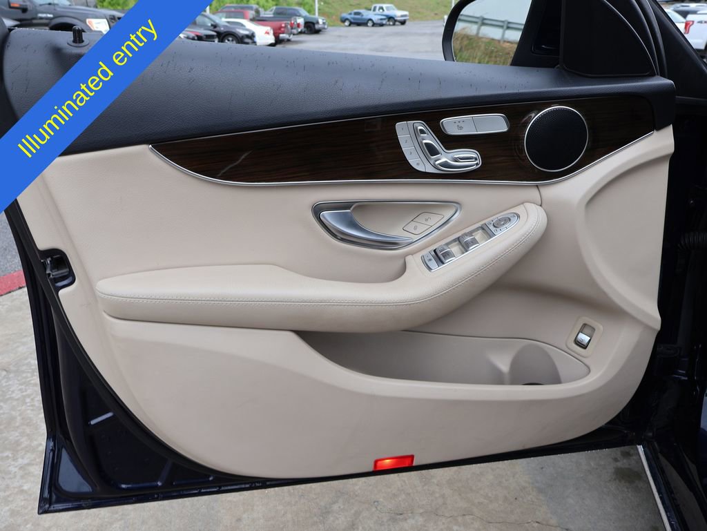 Used 2018 Mercedes-Benz C 300 Sedan image 20
