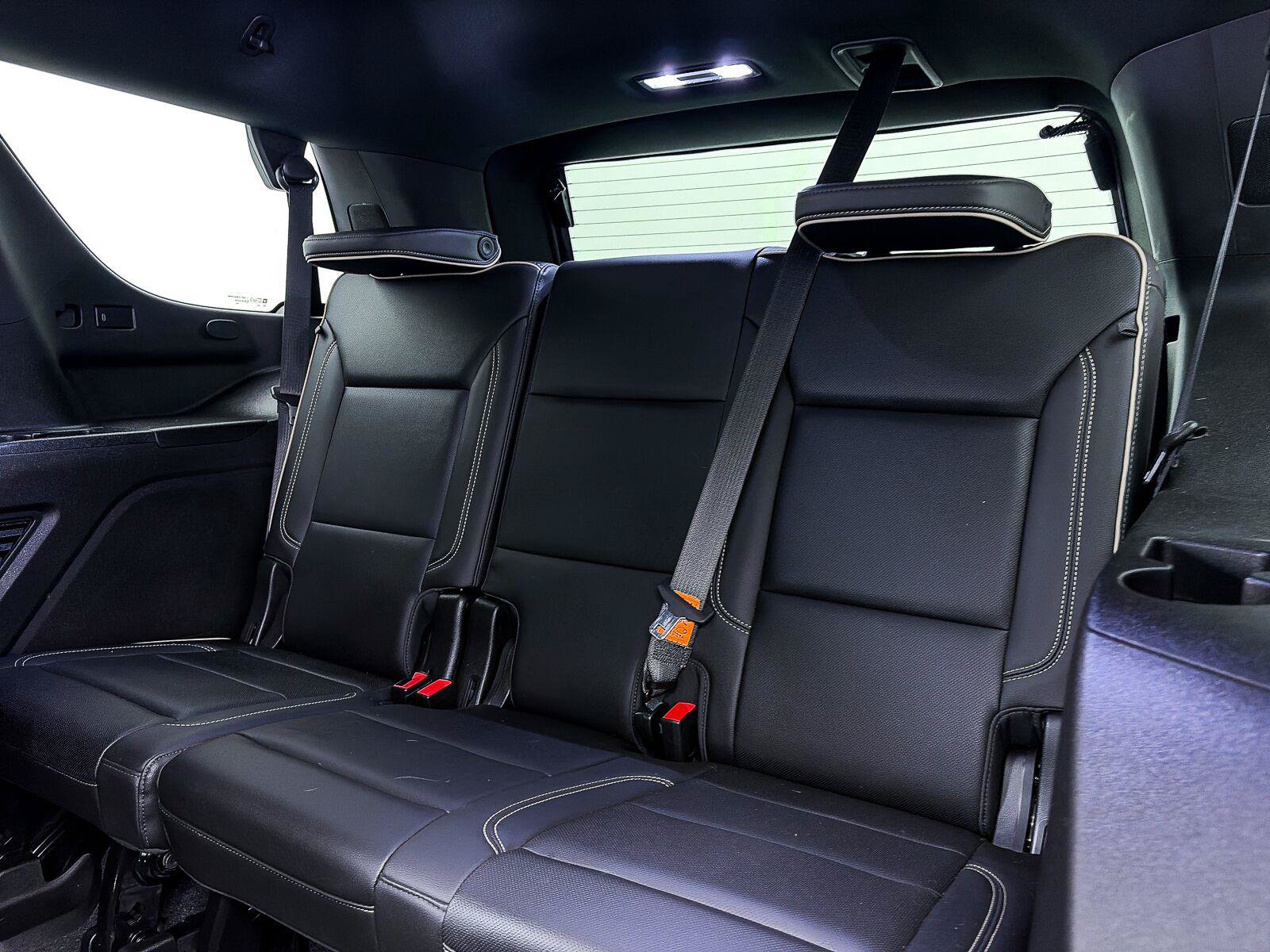 Used 2021 Chevrolet Tahoe Premier w/ Premium Package RWD image 42