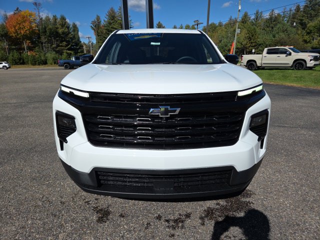 New 2027 Chevrolet Traverse LT w/ Midnight/Sport Edition AWD/4WD image 2