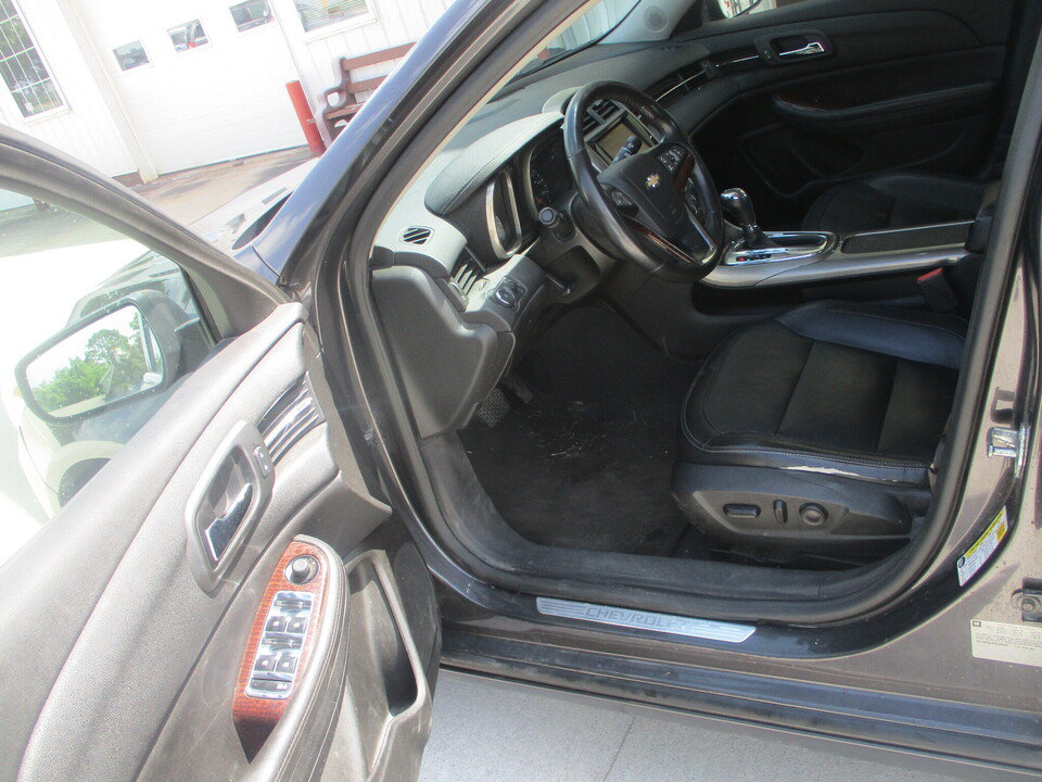 Used 2013 Chevrolet Malibu LTZ FWD image 9