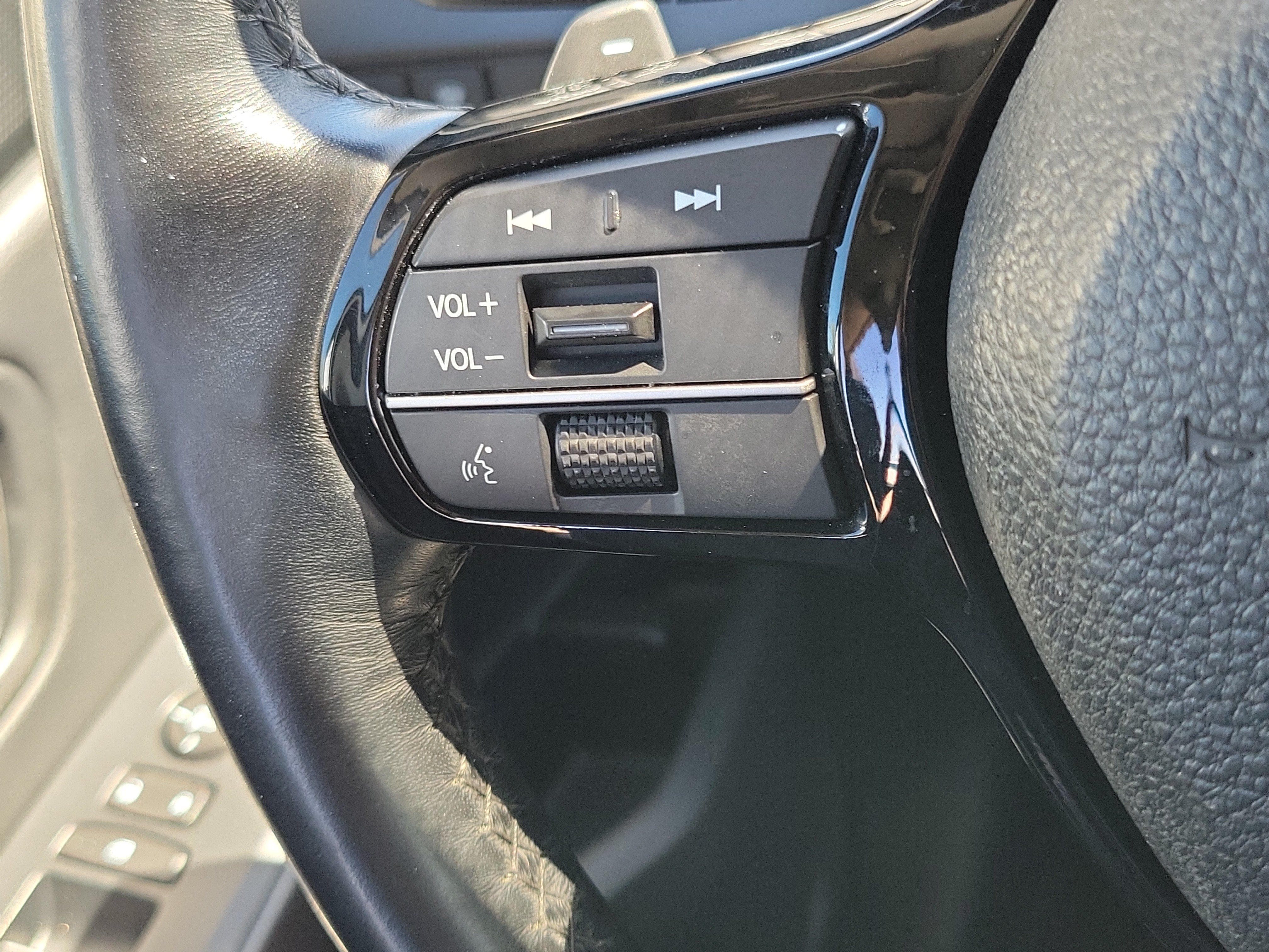 Certified 2025 Honda Pilot Elite image 27