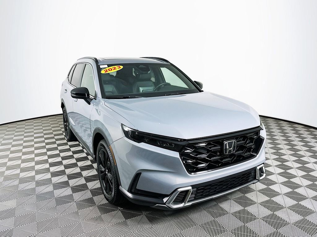 Used 2023 Honda CR-V Sport Touring image 3
