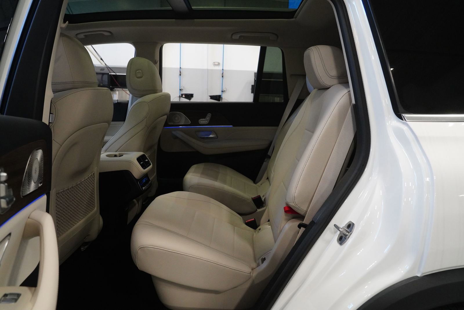 New 2026 Mercedes-Benz GLS 450 4MATIC image 16