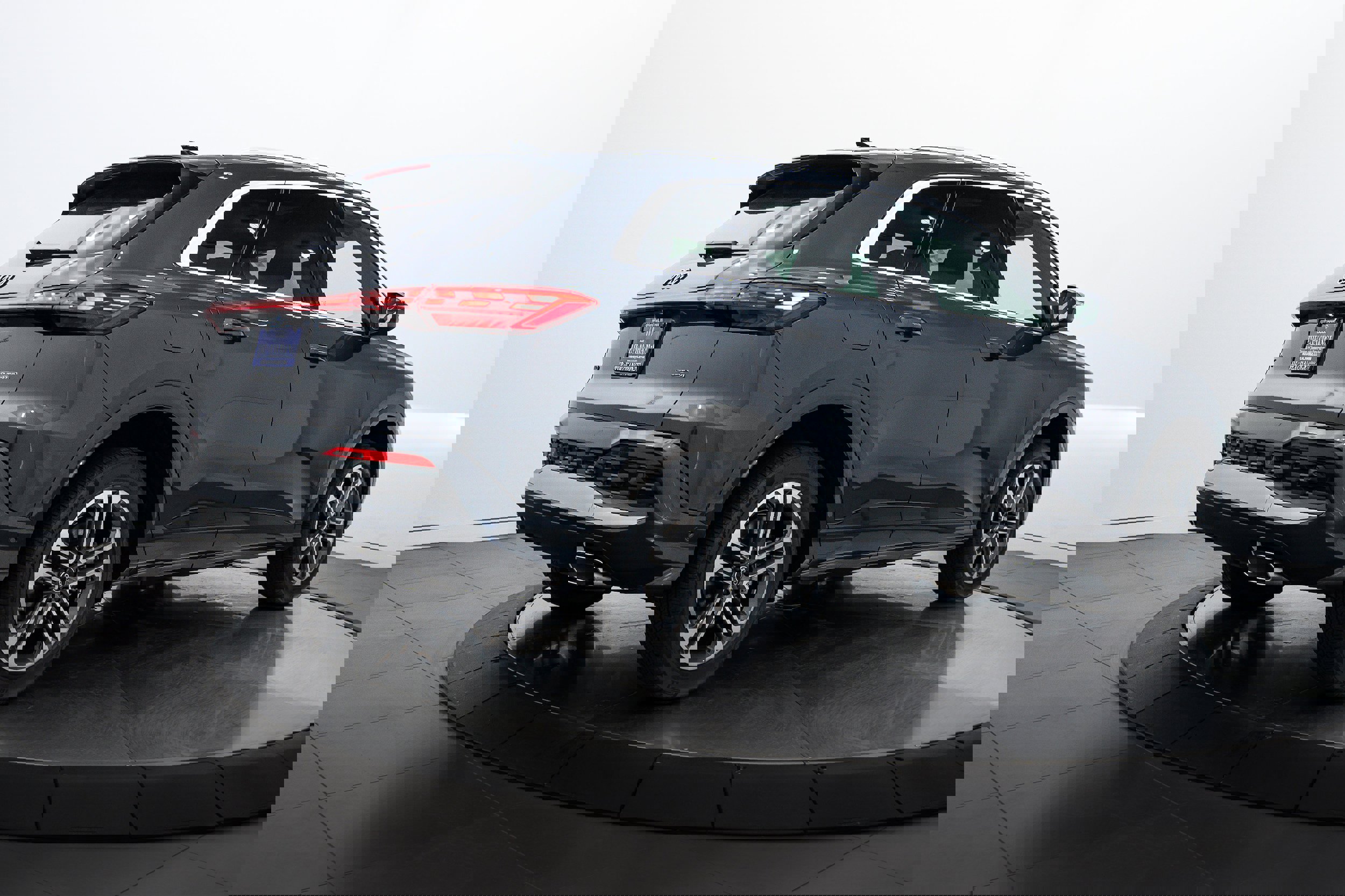 New 2025 Audi Q5 Premium image 4