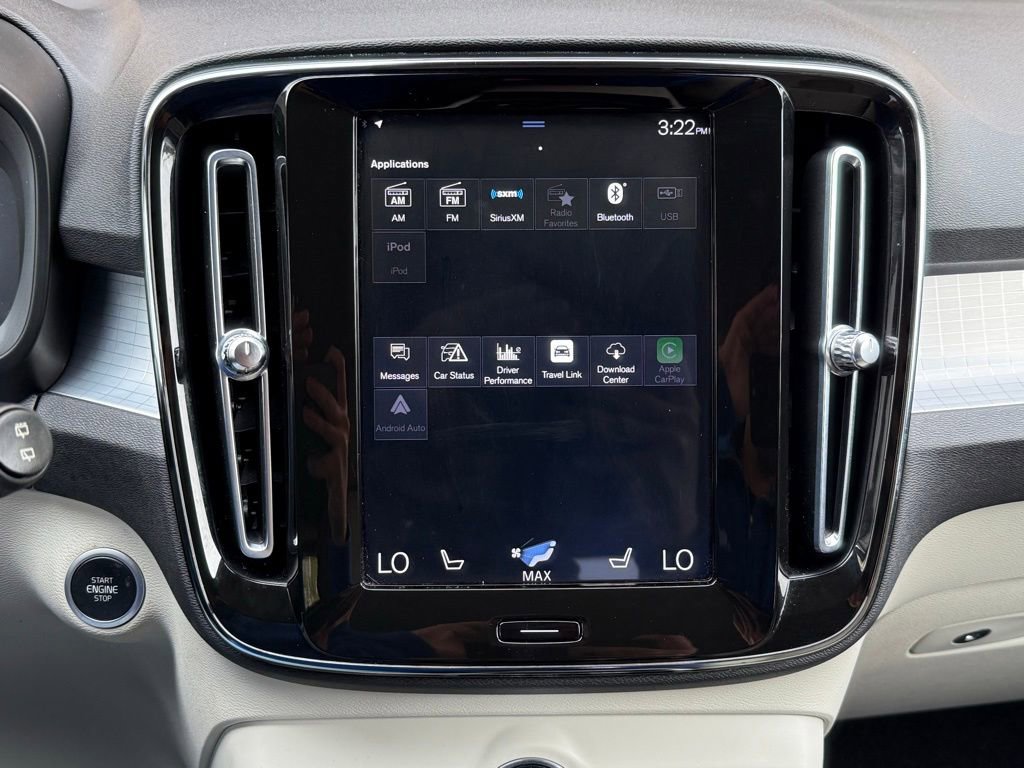 Used 2021 Volvo XC40 T5 Momentum w/ Premium Package image 37