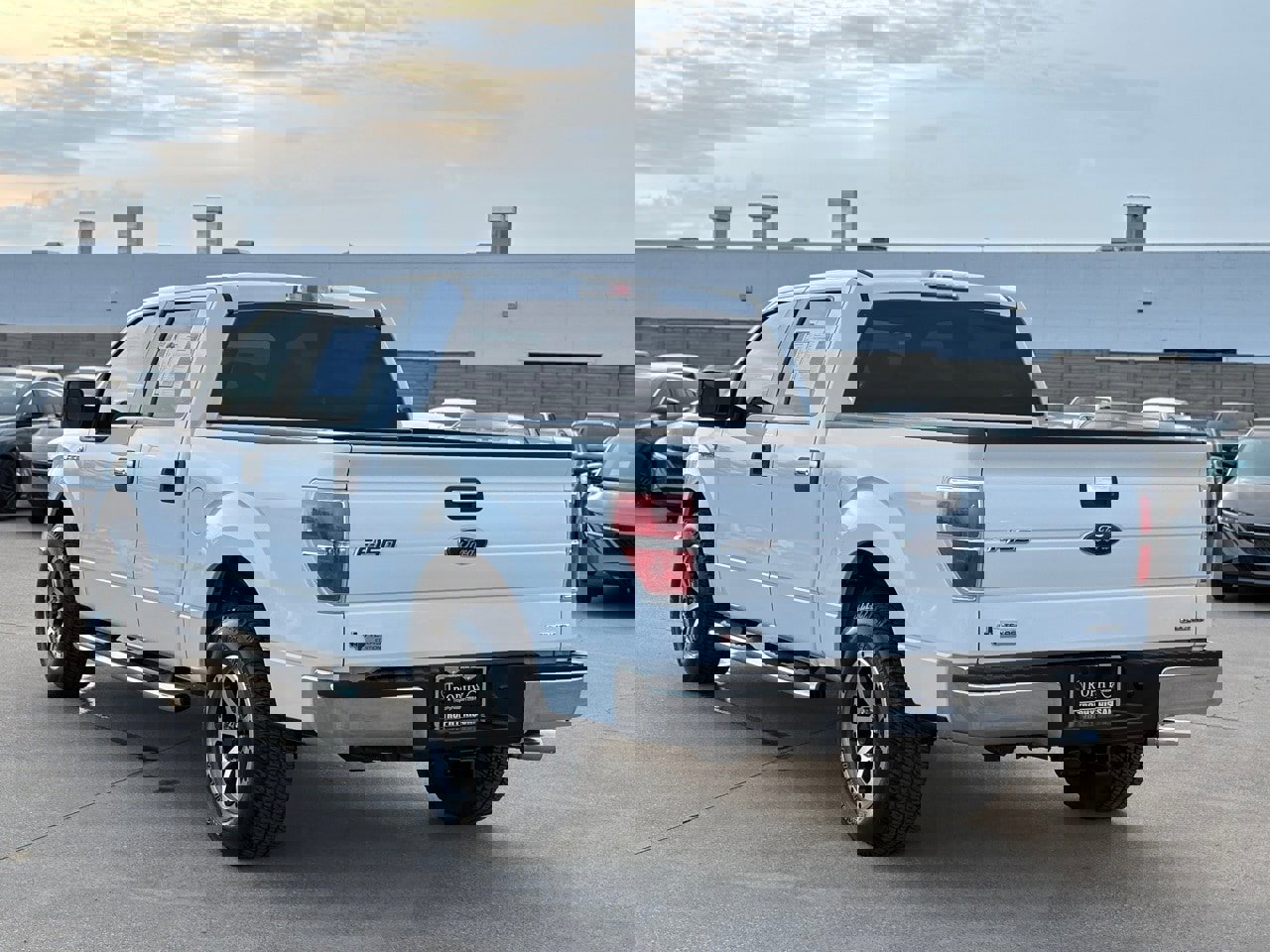 Used 2013 Ford F150 XLT w/ XLT Chrome Pkg image 7