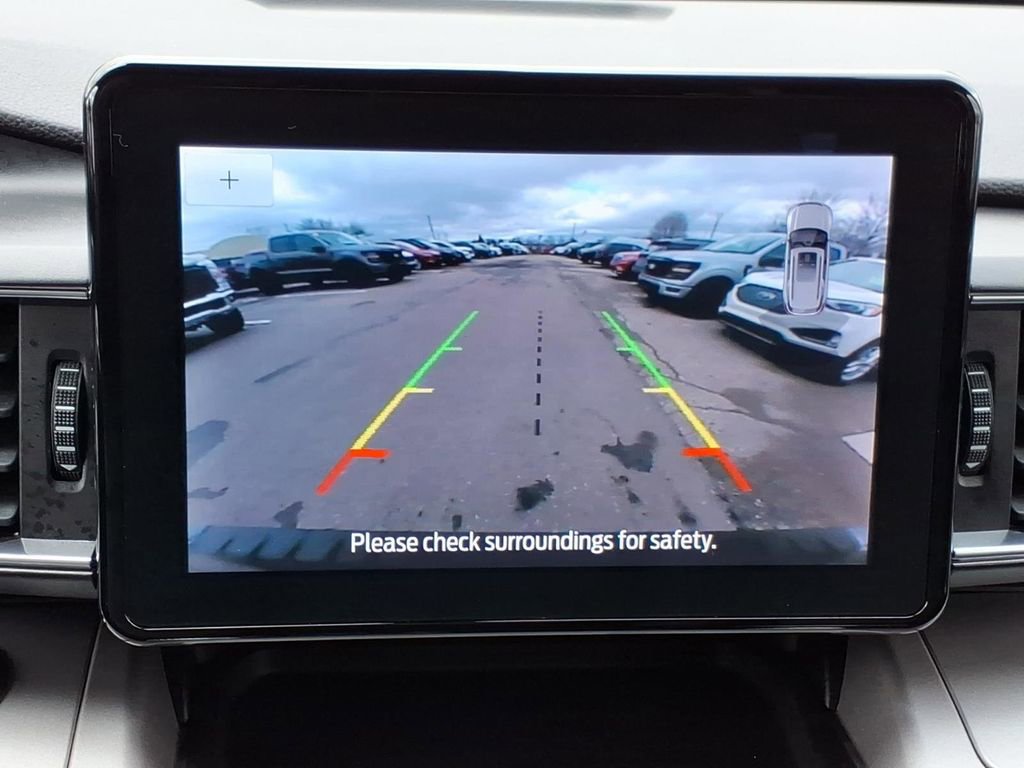 Used 2024 Ford Explorer XLT w/ Equipment Group 202A image 20