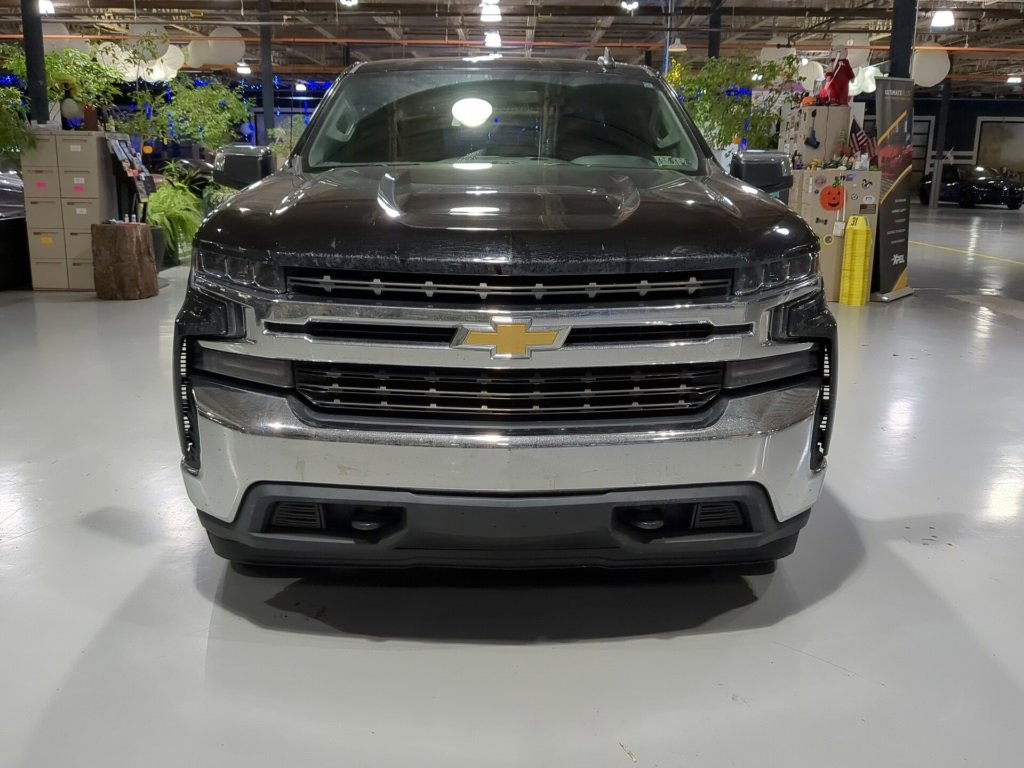 Used 2019 Chevrolet Silverado 1500 LT w/ All-Star Edition image 3