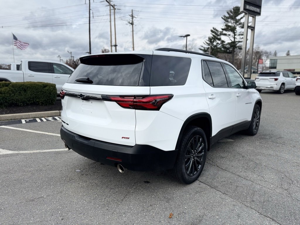 Used 2023 Chevrolet Traverse RS image 7