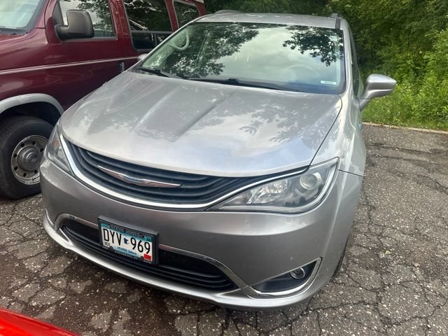Used 2017 Chrysler Pacifica Premium FWD image 7