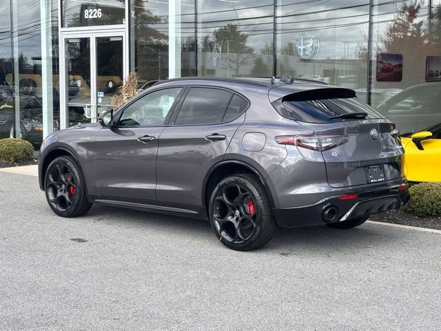New 2025 Alfa Romeo Stelvio Sprint w/ Veloce Package AWD/4WD image 4