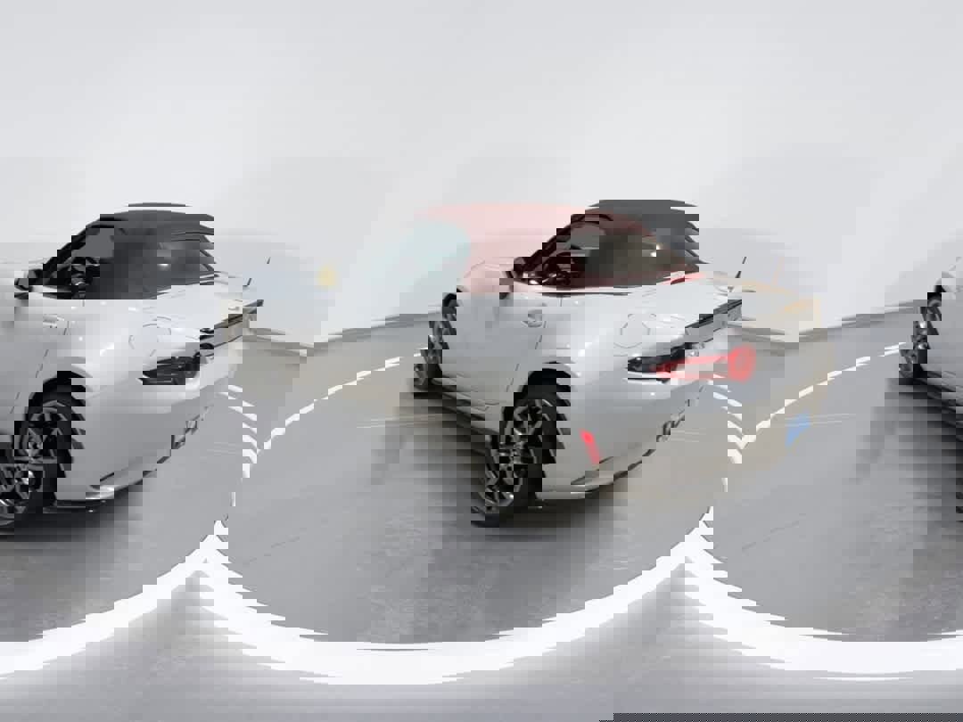 Used 2018 MAZDA MX-5 Miata Grand Touring w/ Appearance Package image 6