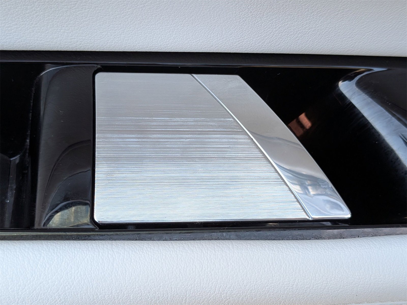 Used 2024 Cadillac Lyriq Luxury w/ LPO, Floor Liner Package image 13