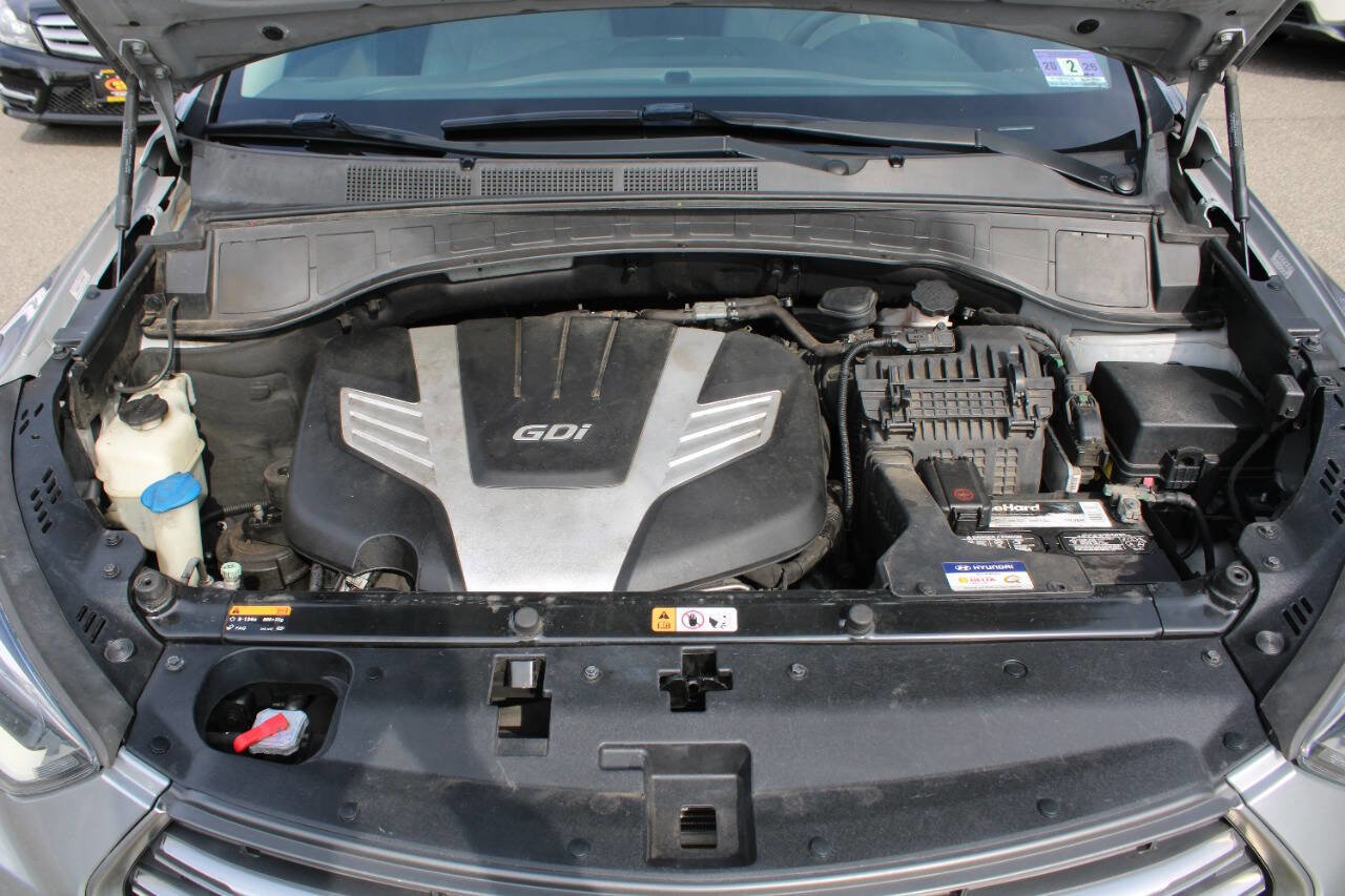 Used 2019 Hyundai Santa Fe XL SE AWD/4WD image 15