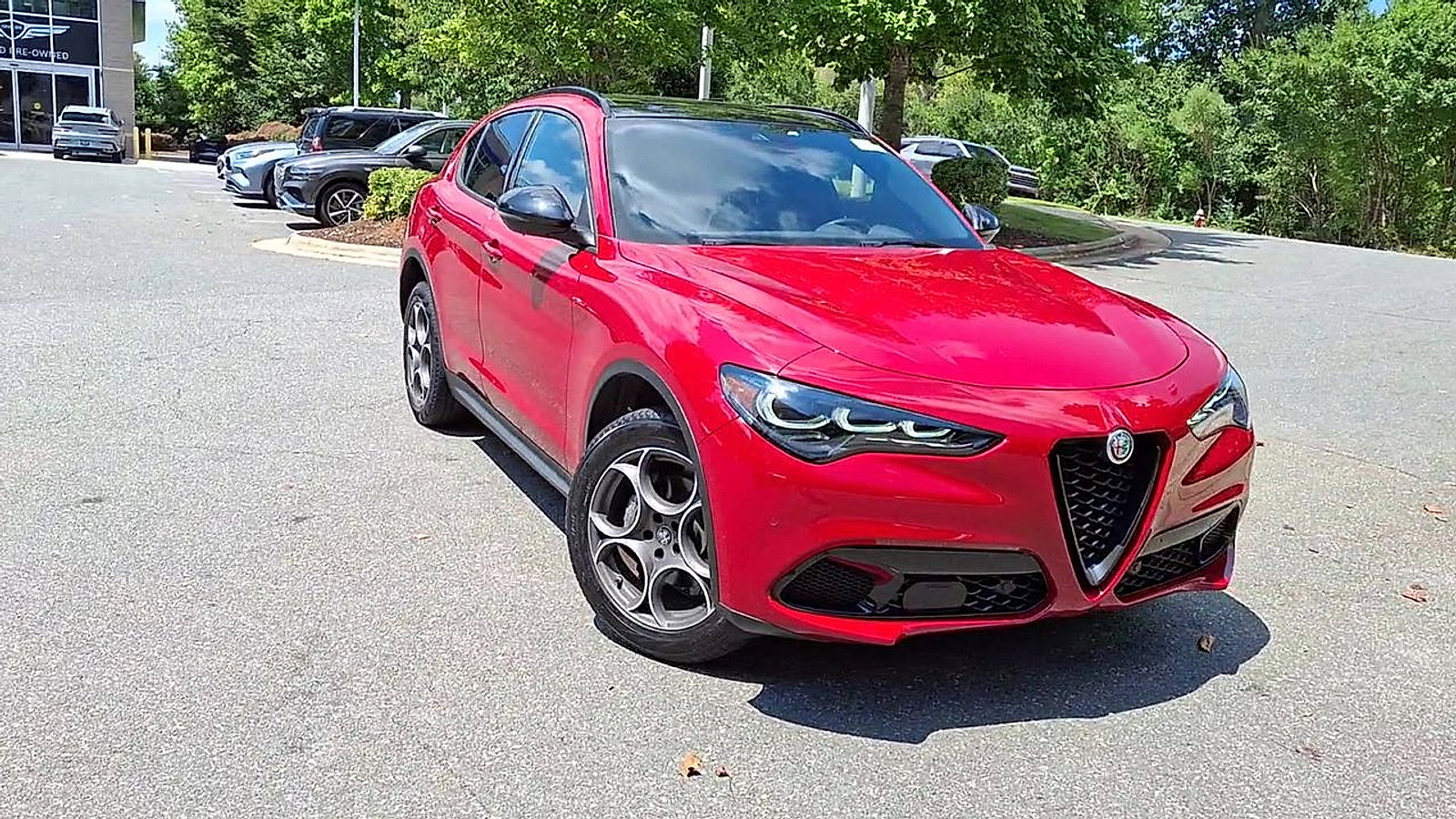 Used 2024 Alfa Romeo Stelvio Sprint image 2