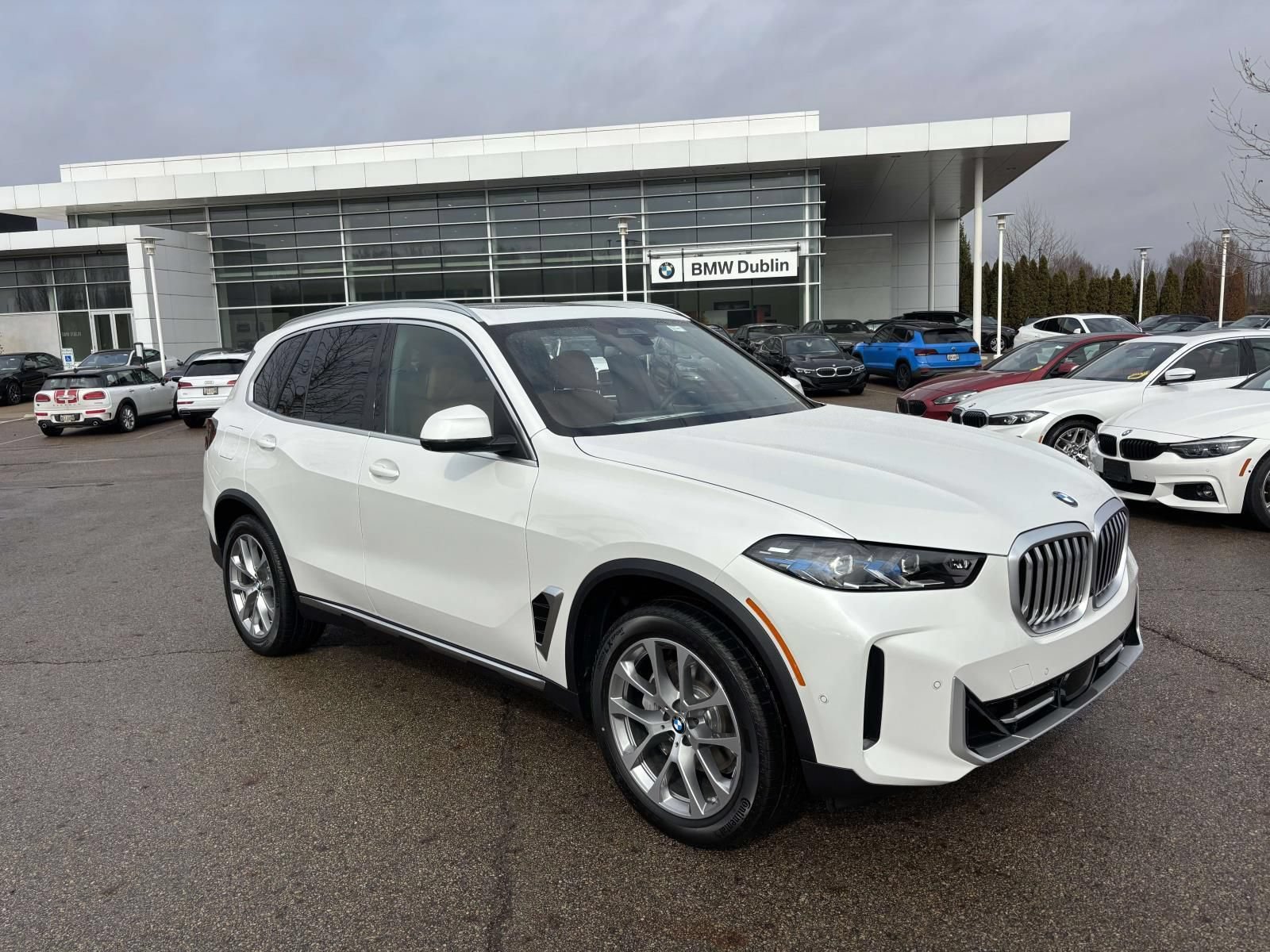 New 2026 BMW X5 xDrive40i AWD/4WD image 1