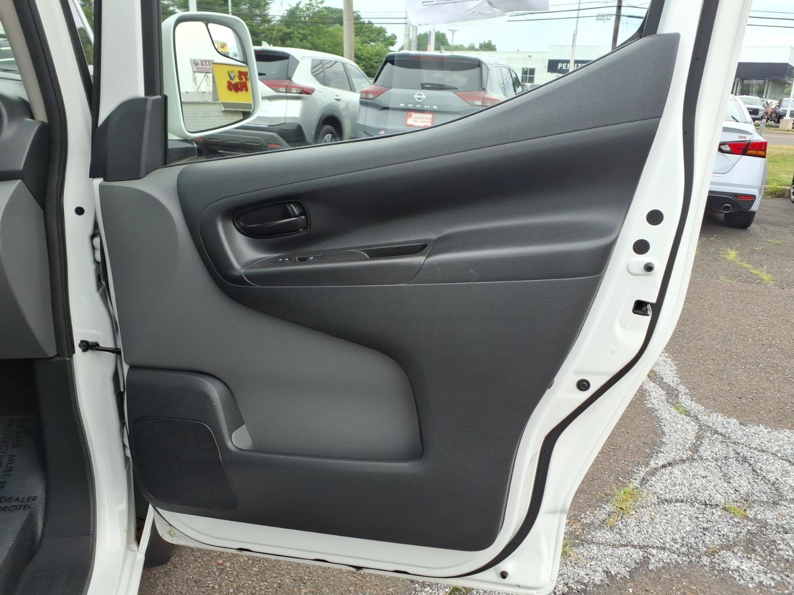 Used 2018 Nissan NV200 SV w/ Navigation Package FWD image 24