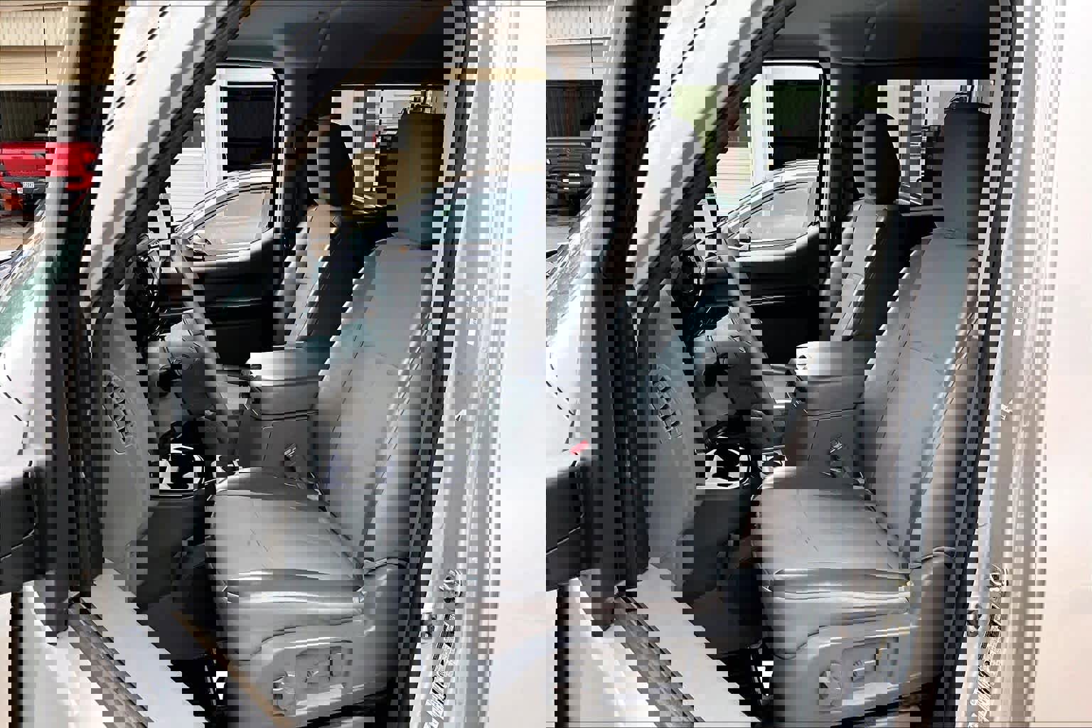 Used 2019 Nissan NV 3500 SV w/ Navigation Package image 8