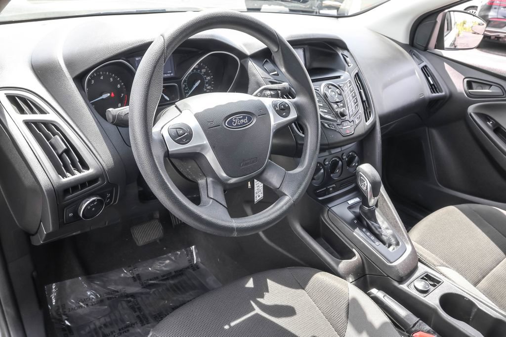 Used 2014 Ford Focus S FWD image 5