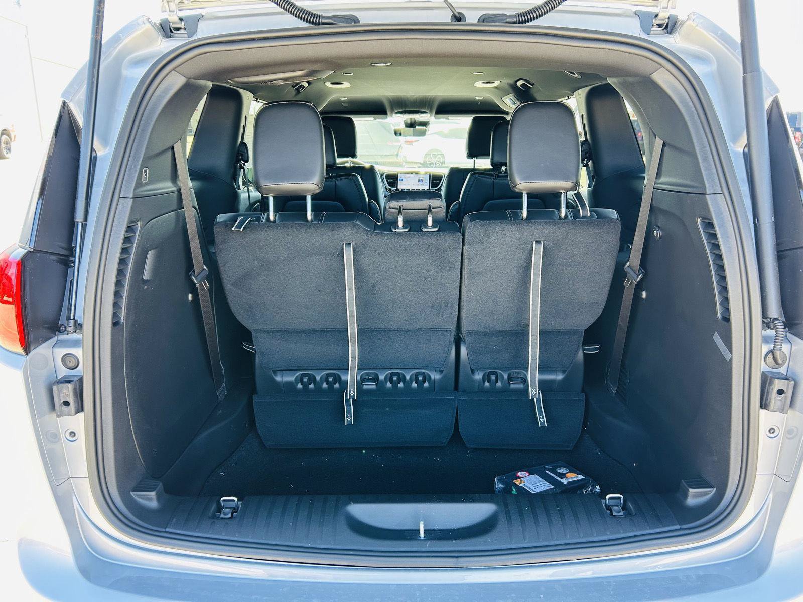 New 2026 Chrysler Voyager LX FWD image 27