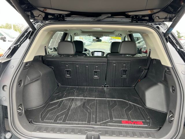 Certified 2024 GMC Terrain Denali w/ Denali Premium Package AWD/4WD image 30