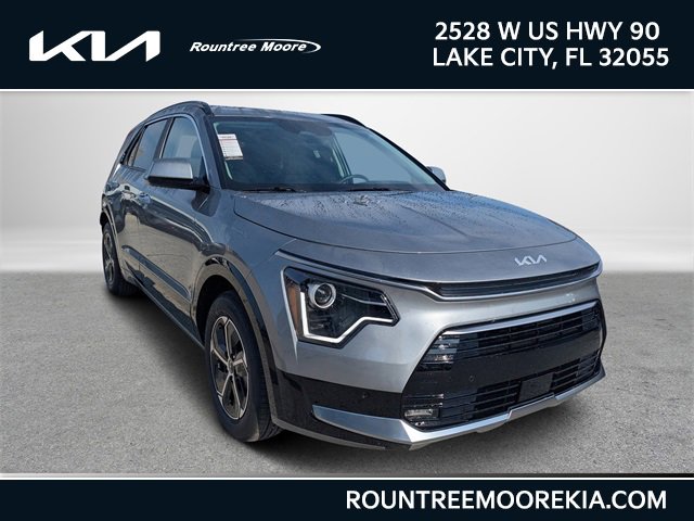 New 2025 Kia Niro SX