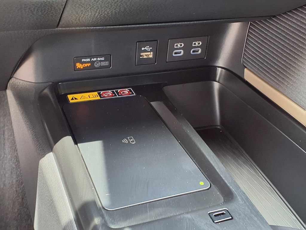 Used 2026 Toyota Camry SE FWD image 26