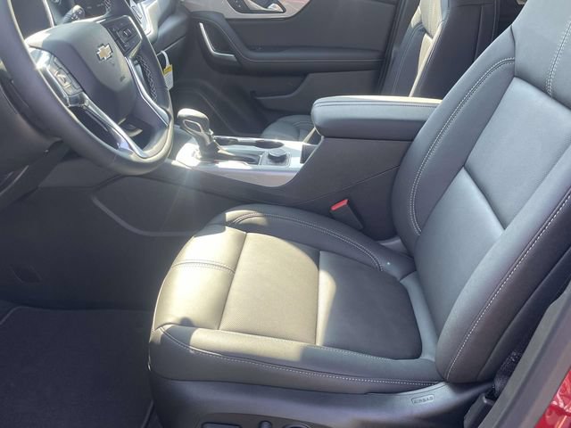 New 2026 Chevrolet Blazer LT w/ LPO, Black Grille Bar Package FWD image 12