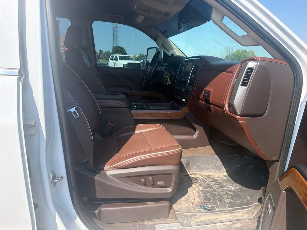 Used 2018 Chevrolet Silverado 2500 High Country w/ Duramax Plus Package AWD/4WD image 30