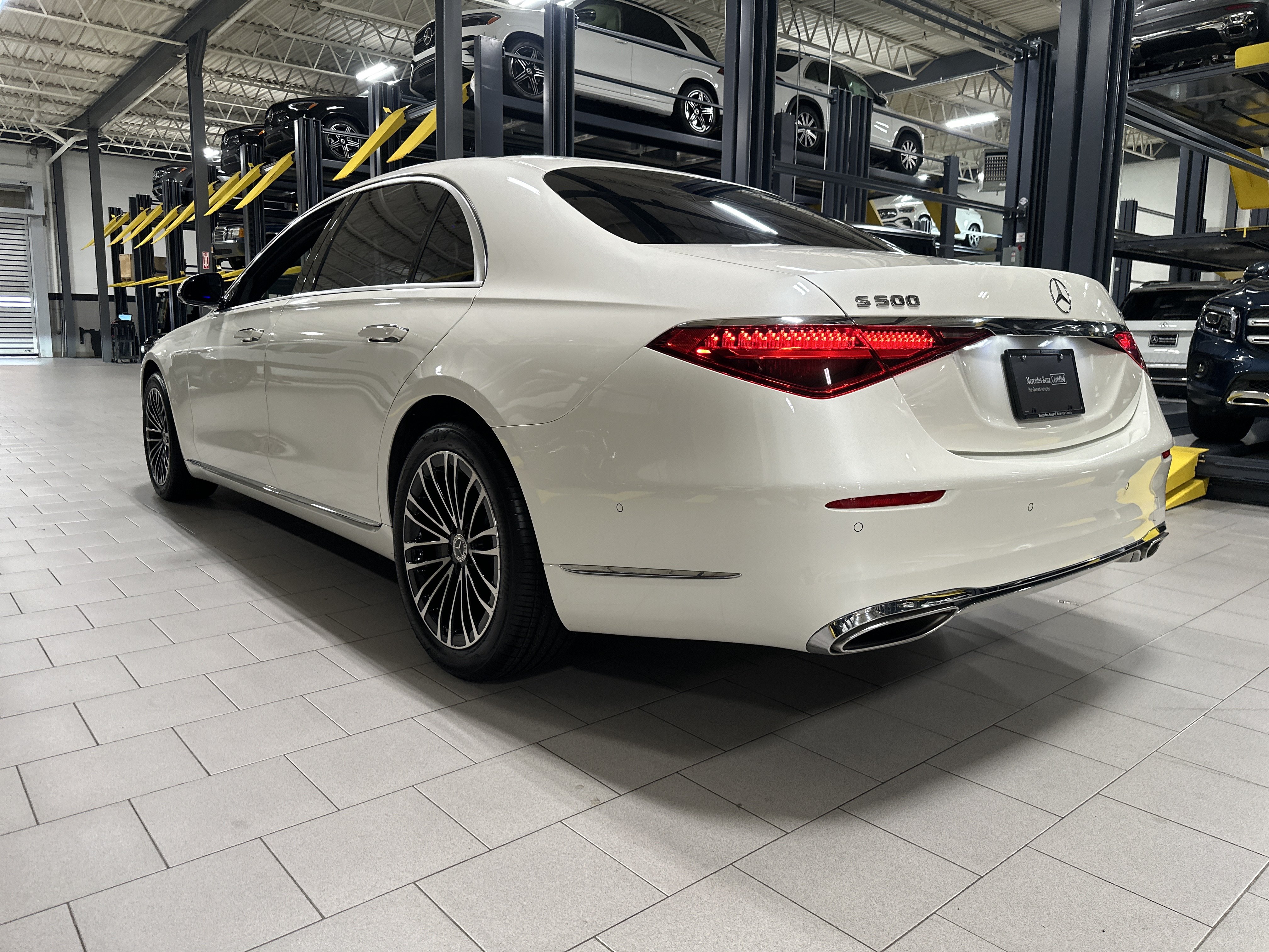 Certified 2023 Mercedes-Benz S 500 4MATIC image 3