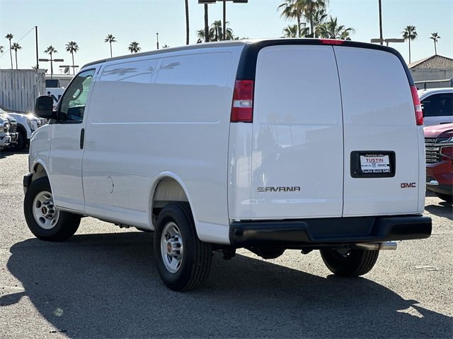 New 2026 GMC Savana 2500 Work Van w/ Driver Convenience Package image 5
