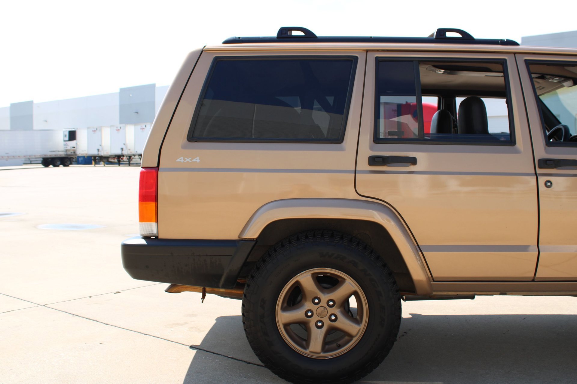 Used 1999 Jeep Cherokee Sport AWD/4WD image 38