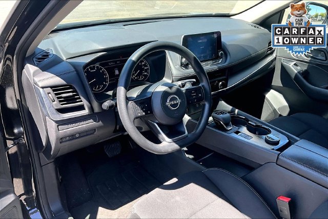 Used 2024 Nissan Rogue S AWD/4WD image 13