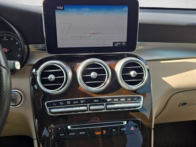 Used 2016 Mercedes-Benz GLC 300 4MATIC image 14