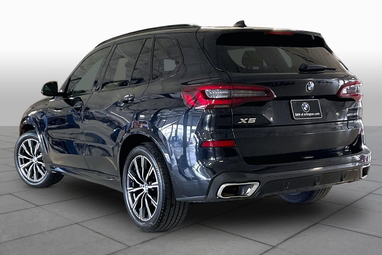 Used 2022 BMW X5 sDrive40i w/ M Sport Package RWD image 11