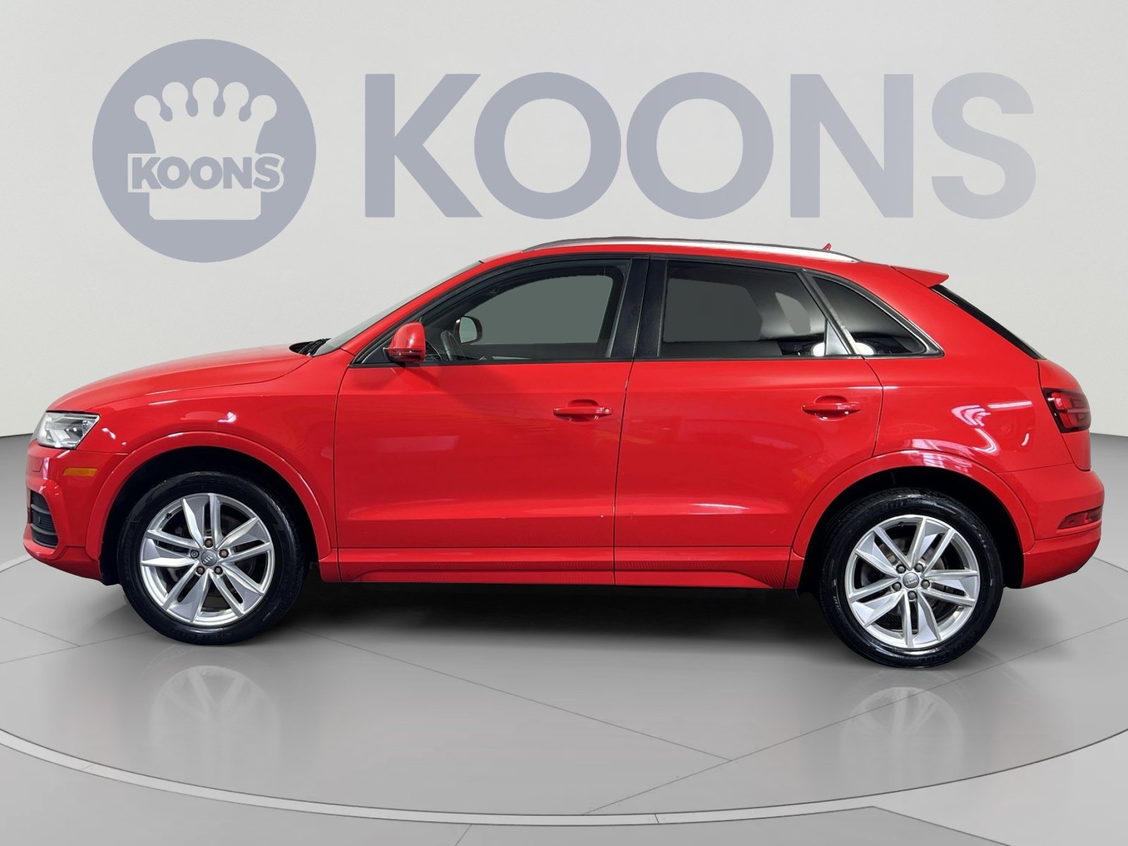Used 2017 Audi Q3 2.0T Premium w/ Convenience Package AWD/4WD image 2