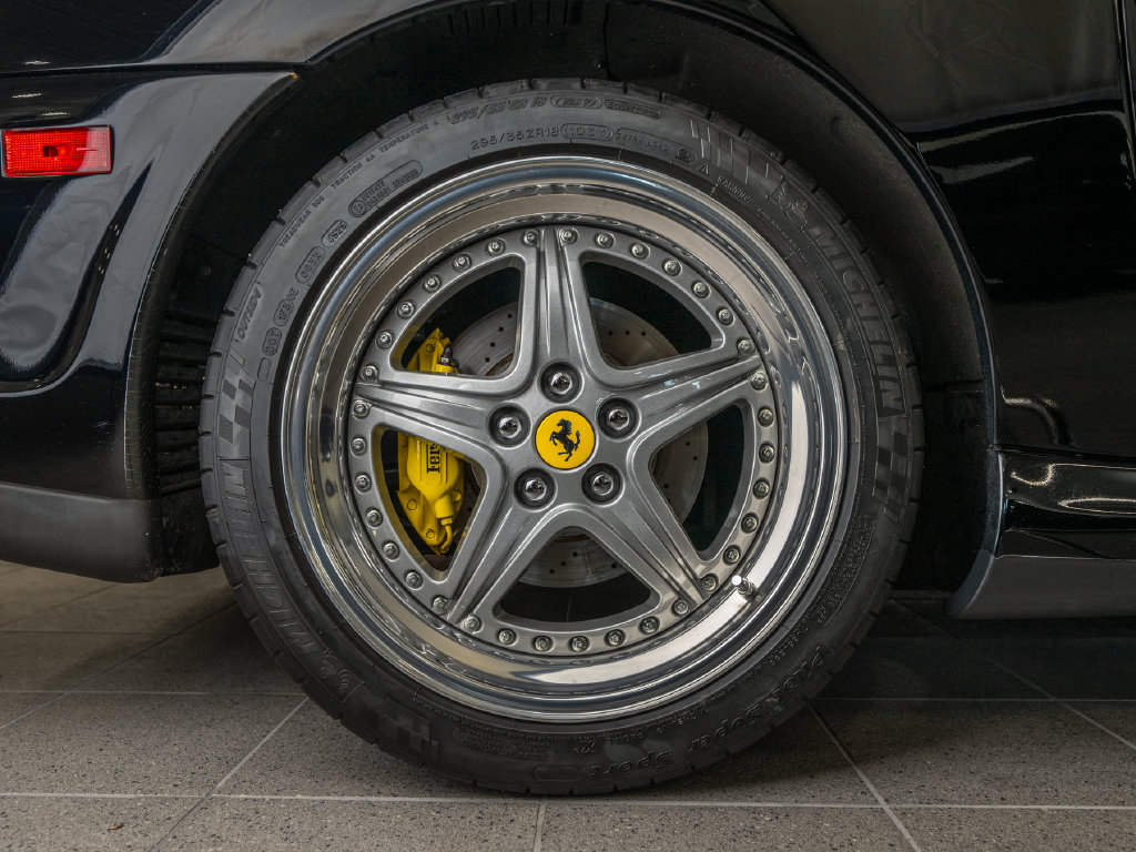 Used 2000 Ferrari 550 Maranello Coupe RWD image 38
