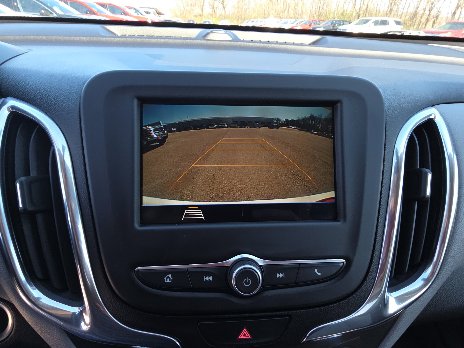 Used 2019 Chevrolet Equinox LS w/ LS Convenience Package image 22