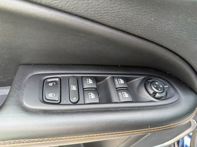 Used 2019 Jeep Compass Limited AWD/4WD image 12