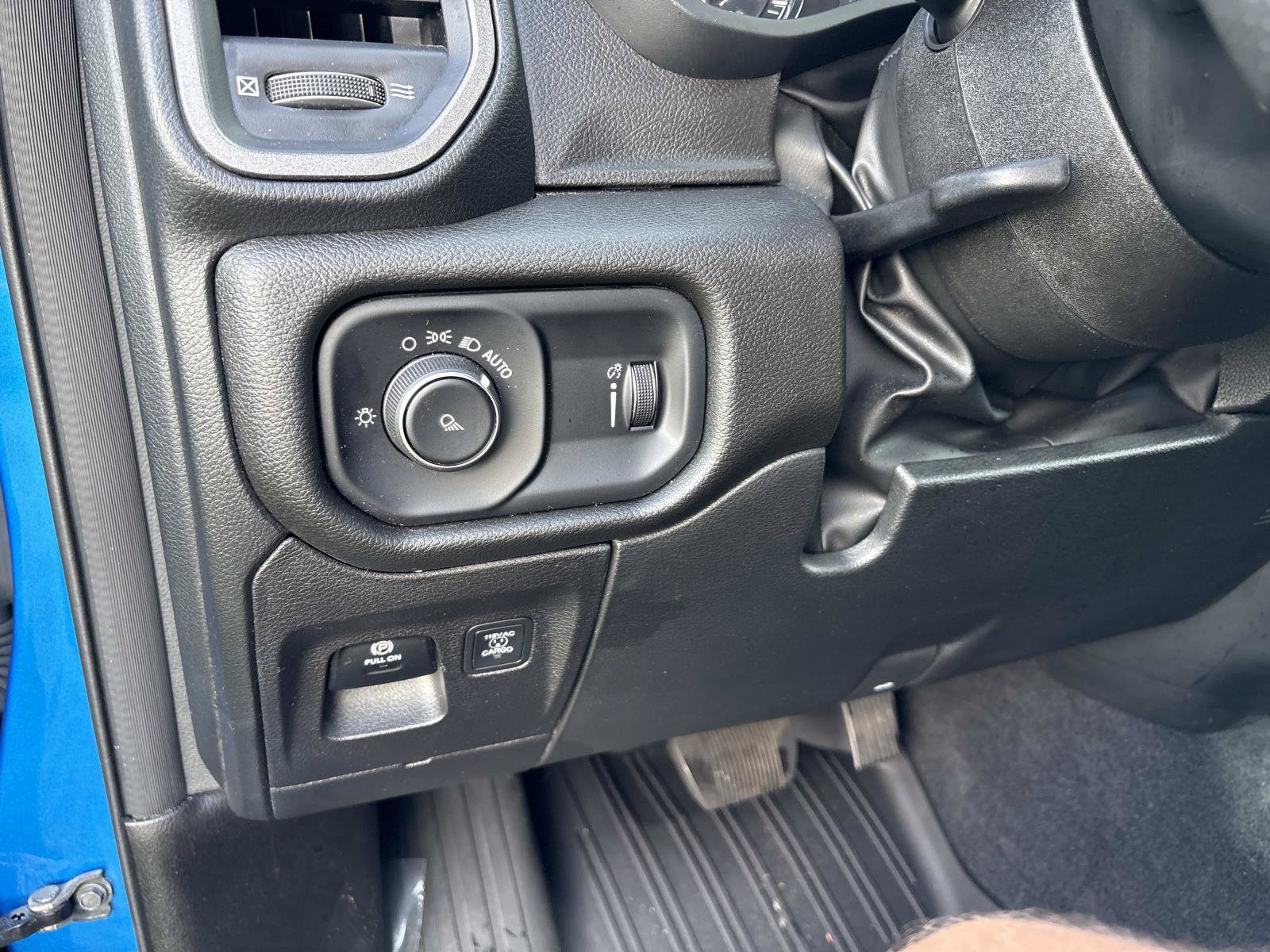 Certified 2025 RAM 1500 Tradesman AWD/4WD image 33