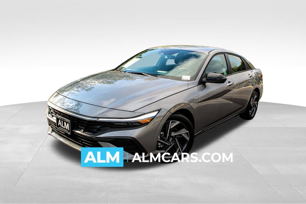 Used 2025 Hyundai Elantra Sport w/ Cargo Package