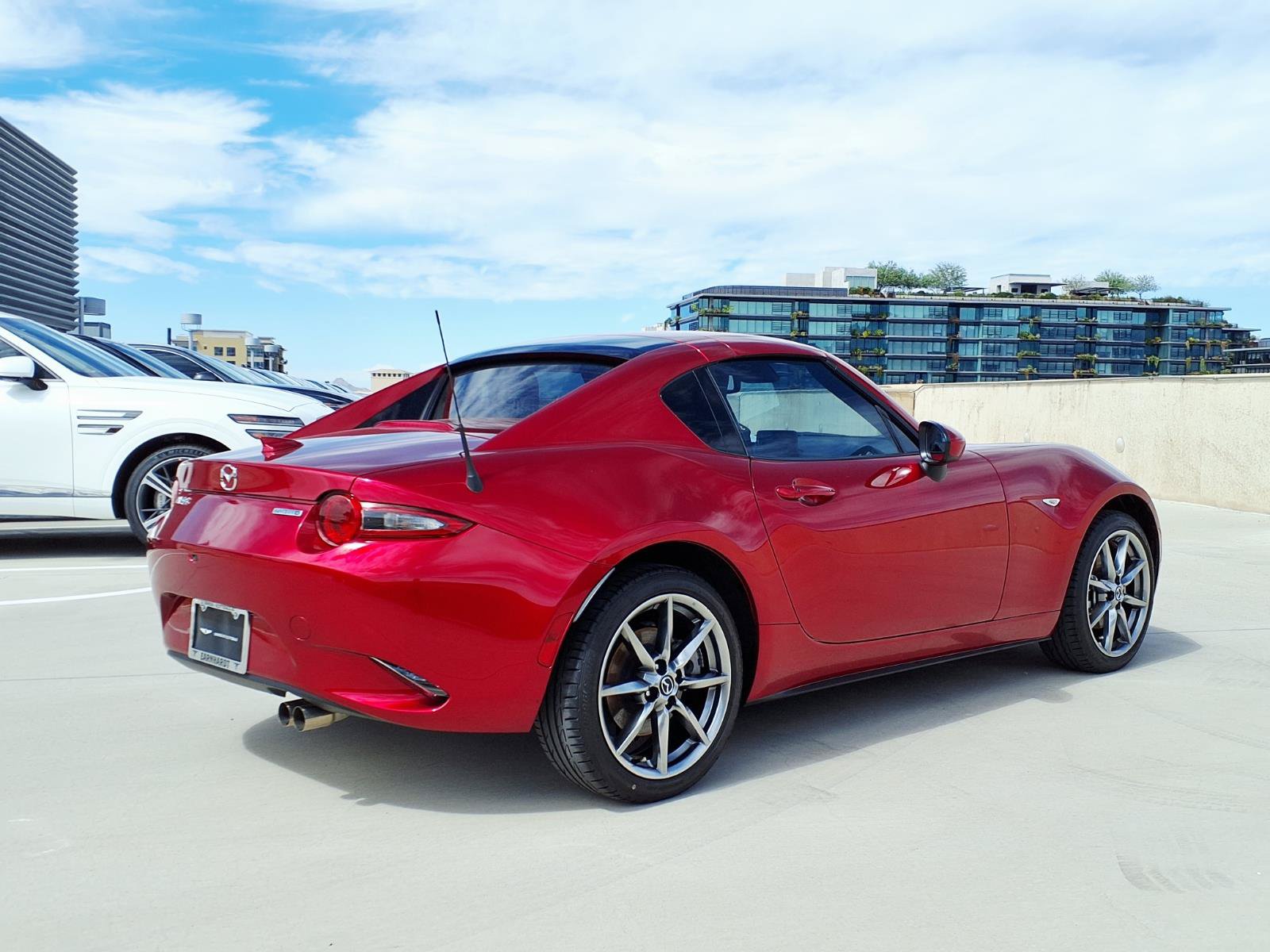 Used 2022 MAZDA MX-5 Miata RF Grand Touring RWD image 5