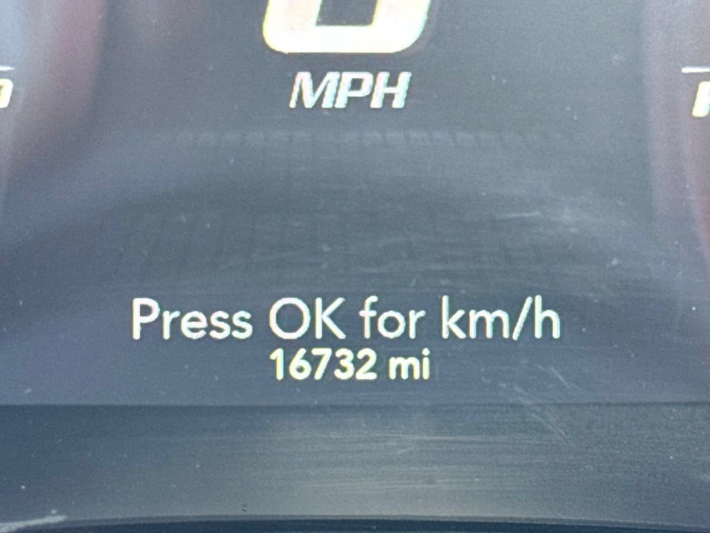 Used 2016 Dodge Challenger SRT Hellcat RWD image 20