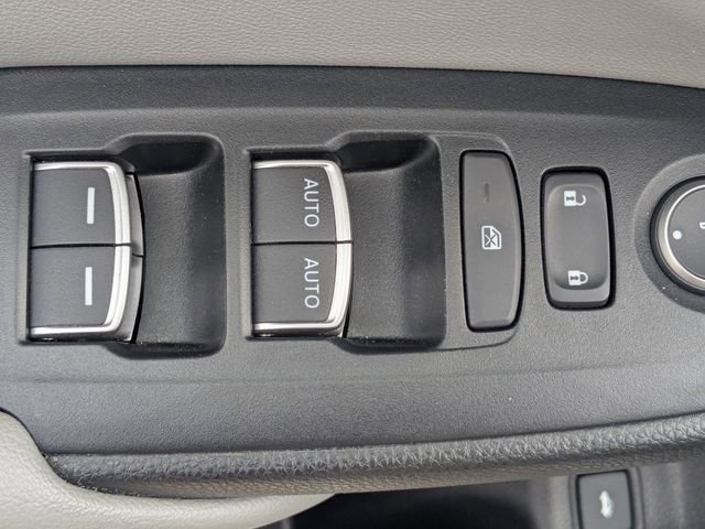 Used 2020 Honda Accord EX-L image 12