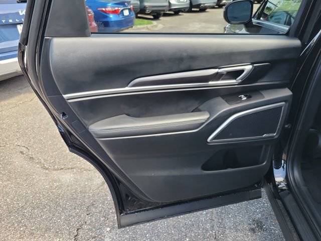 Used 2025 Kia Telluride S FWD image 15
