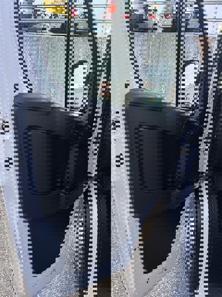 Used 2023 RAM ProMaster 3500 w/ Driver Convenience Group image 8