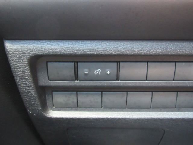 Used 2023 Mitsubishi Outlander SE image 37