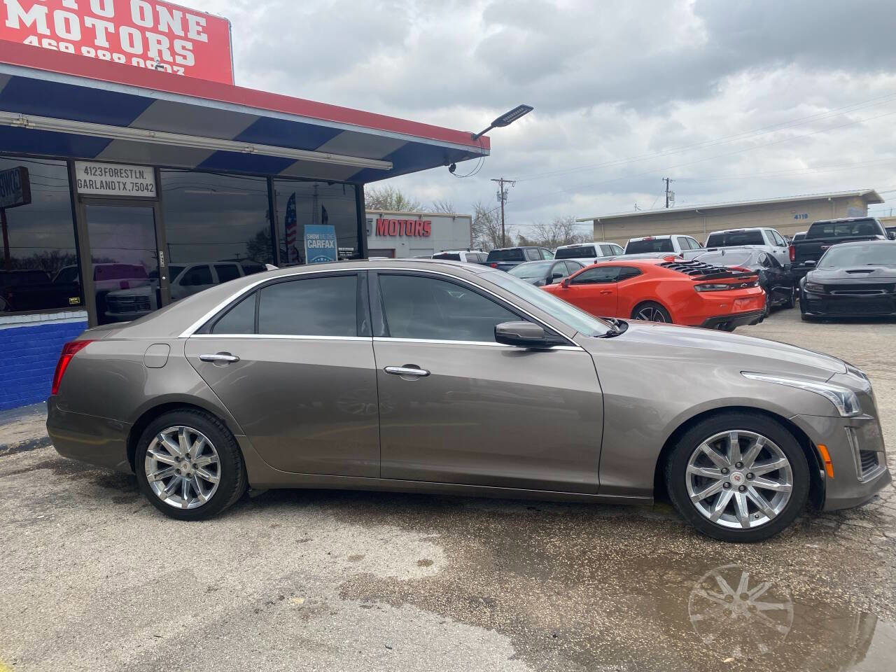 Used 2014 Cadillac CTS Luxury RWD image 2