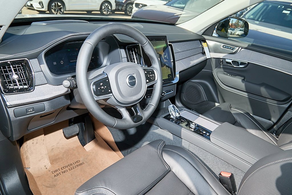 New 2026 Volvo XC90 B6 Ultra w/ Protection Package image 12